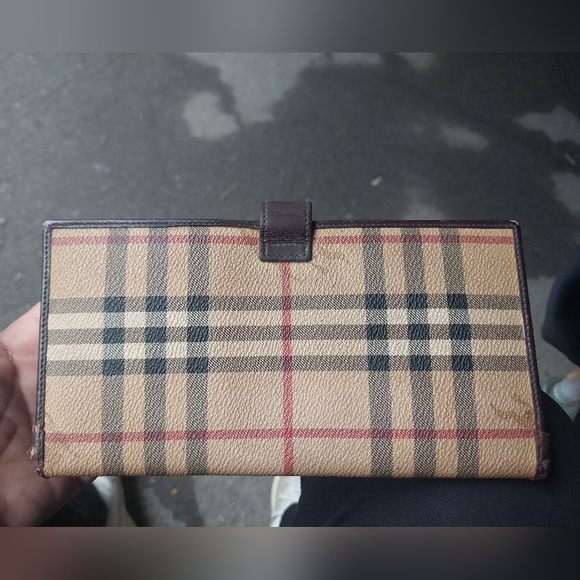 Burberry wallet - Picture 2 of 6